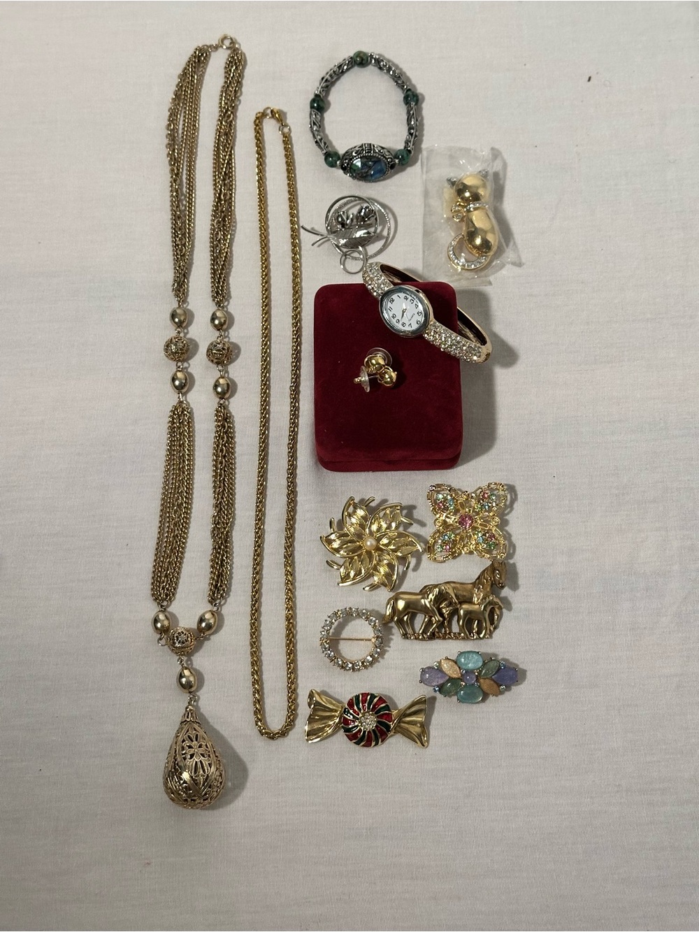 Gold-Tone Multi-Piece Women's Jewelry Set - Gold Necklace & Assorted Pins